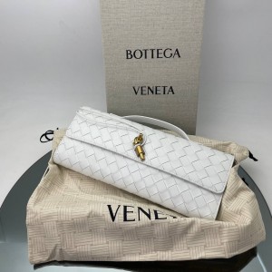 Клатч Bottega Veneta