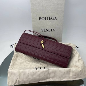 Клатч Bottega Veneta