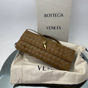 Клатч Bottega Veneta