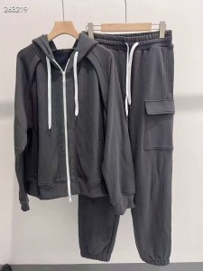 Костюм Brunello Cucinelli