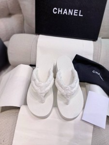 Шлепанцы Chanel