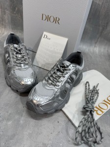 Кроссовки Dior