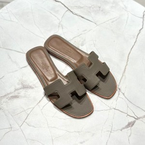 Шлепанцы Hermes