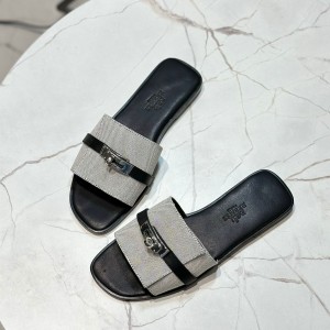 Шлепанцы Hermes