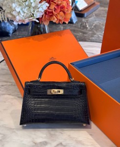 Hermes Mini Kelly Alligator Gold