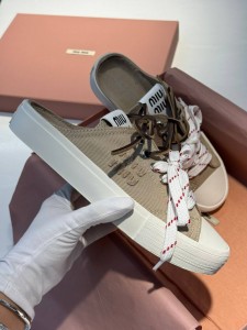 Мюли Miu Miu