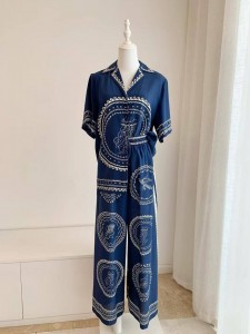 Костюм Alemais