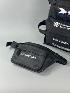 Поясная сумка Balenciaga